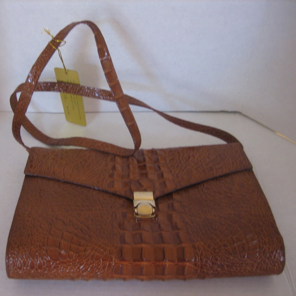 Vivace Brown Leather Faux Croc Shoulder Purse 12 1/2in.L x 8 1/2in.T x 2 1/3in.D